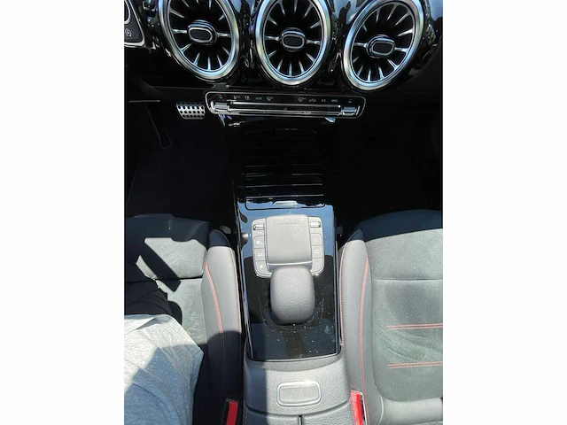 2024 mercedes-benz cla 200 coupé personenauto - afbeelding 2 van  32