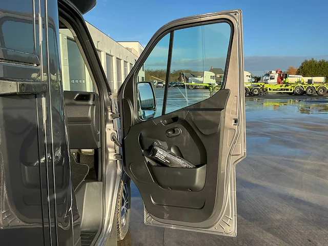 2024 paragan equistar 3 xl paardenwagen nieuw - afbeelding 20 van  69