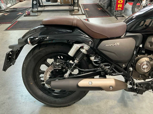 2024 qj motor srv125 - afbeelding 14 van  28