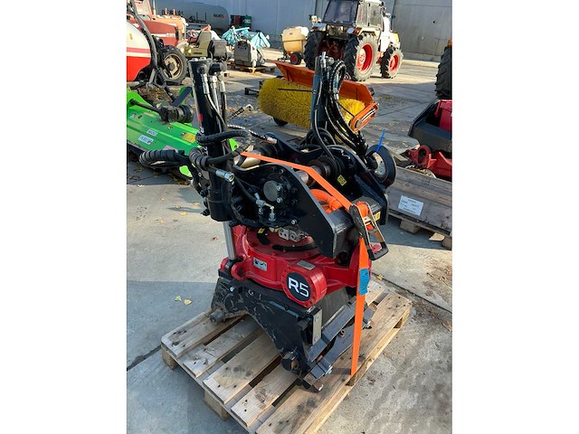 2024 rototilt r5 tiltrotator - afbeelding 4 van  5