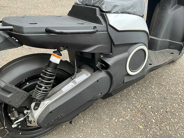 2024 silence s02a elektrische scooter - afbeelding 9 van  27