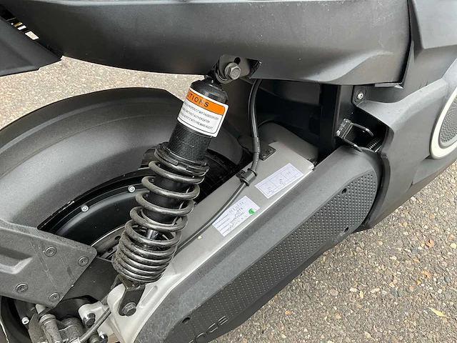2024 silence s02a elektrische scooter - afbeelding 10 van  27