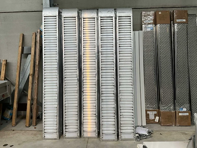2024 tecno taglio ra.75x25nb paar aluminium oprijplaten met lip - afbeelding 1 van  6