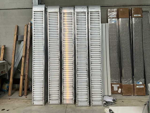 2024 tecno taglio ra.75x25nbg paar aluminium oprijplaten met haak - afbeelding 1 van  6
