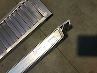 2024 tecno taglio ra.75x25nbg paar aluminium oprijplaten met haak - afbeelding 3 van  6