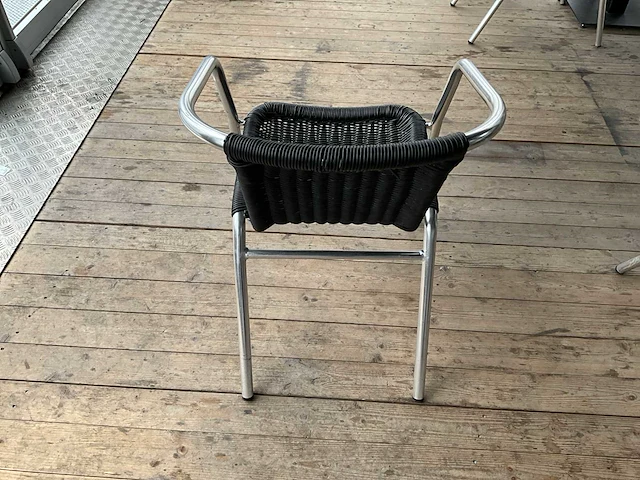 2024 terrastafel restauranttafels + 32 stoelen - afbeelding 9 van  9