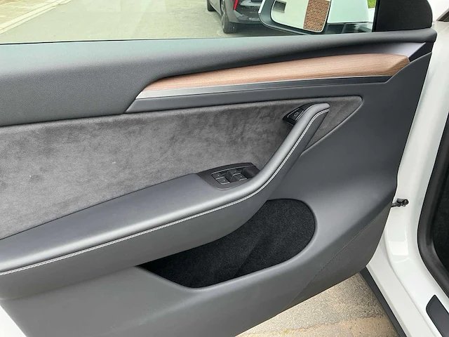 2024 tesla model y autopilot eap & fsd - afbeelding 2 van  56