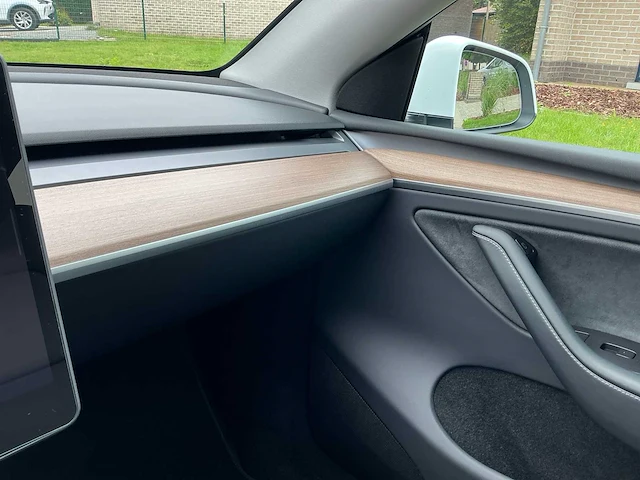 2024 tesla model y autopilot eap & fsd - afbeelding 13 van  56