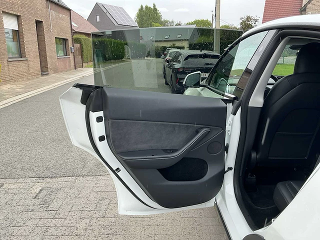 2024 tesla model y autopilot eap & fsd - afbeelding 24 van  56