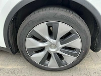 2024 tesla model y autopilot eap & fsd - afbeelding 36 van  56