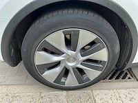 2024 tesla model y autopilot eap & fsd - afbeelding 37 van  56