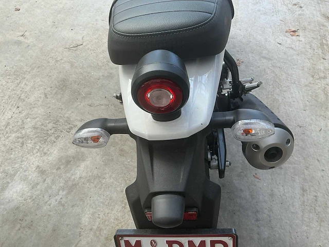 2024 yamaha xsr125 mtm125-c - afbeelding 16 van  31