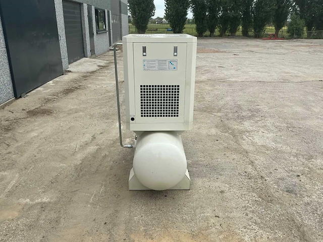 2024 zelfir hv-7.5g schroefcompressor - afbeelding 11 van  18