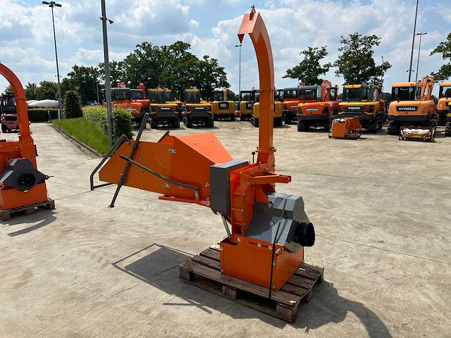 2025 - dc/eu20 - houthakselaar - afbeelding 2 van  8