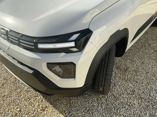 2025 dacia spring personenauto - afbeelding 14 van  47