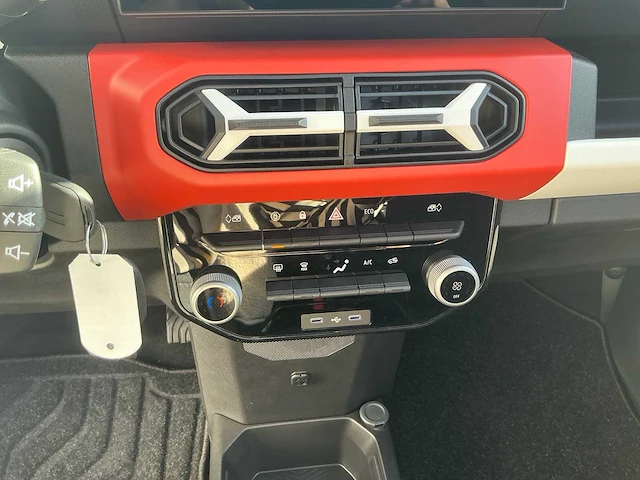 2025 dacia spring personenauto - afbeelding 24 van  47