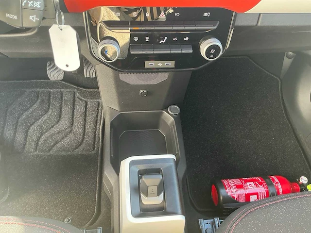 2025 dacia spring personenauto - afbeelding 25 van  47