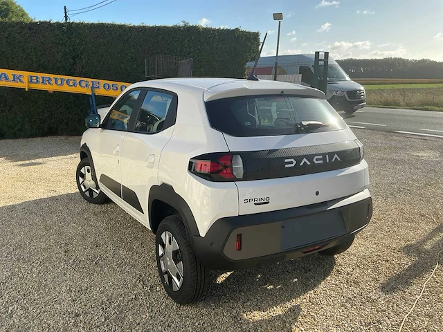 2025 dacia spring personenauto - afbeelding 6 van  47