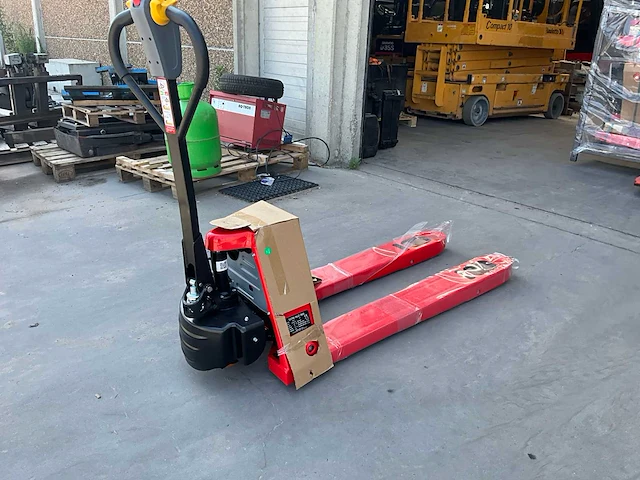 2025 electric pallet truck cbd15 elektrische palletwagen - afbeelding 1 van  10