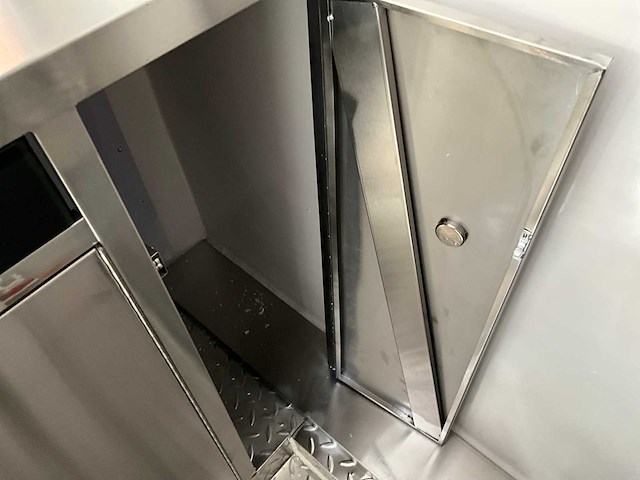 2025 food trailer chroom 220cm - mtm 750kg - afbeelding 11 van  26