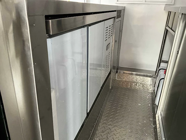 2025 food trailer – inox afwerking– mtm 750kg - afbeelding 9 van  34