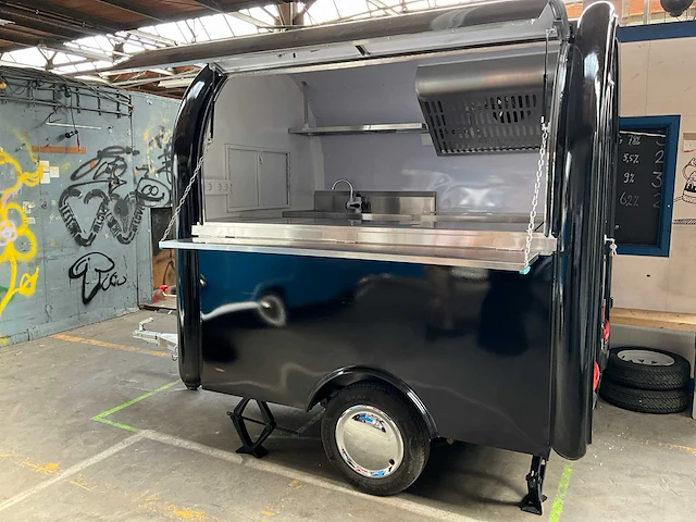 2025 food trailer – inox afwerking– mtm 750kg - afbeelding 12 van  34