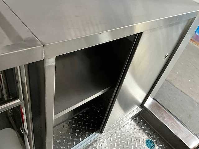 2025 food trailer – inox afwerking– mtm 750kg - afbeelding 24 van  34