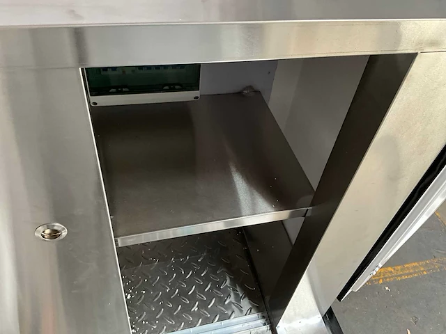 2025 food trailer – inox afwerking– mtm 750kg - afbeelding 25 van  34