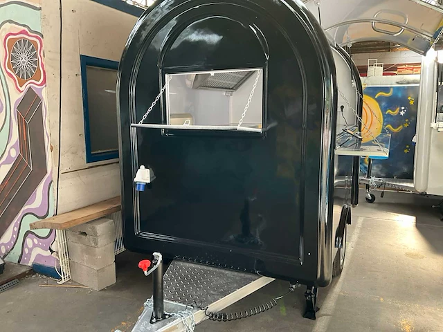 2025 food trailer – inox afwerking– mtm 750kg - afbeelding 30 van  34