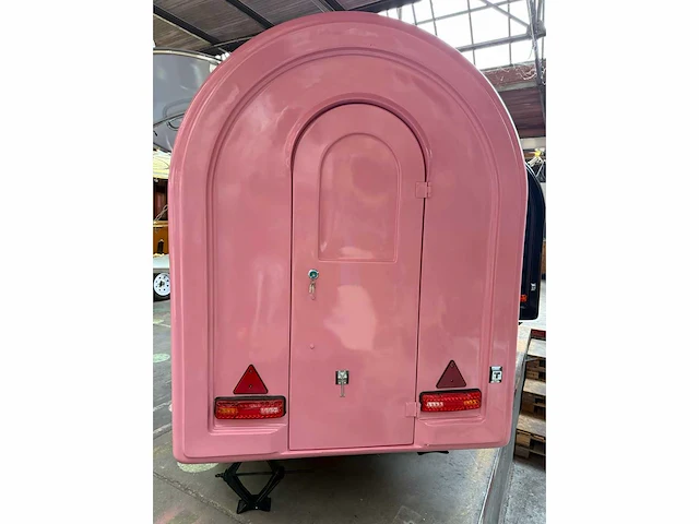 2025 food trailer pink 220cm - mtm 750kg - afbeelding 5 van  11