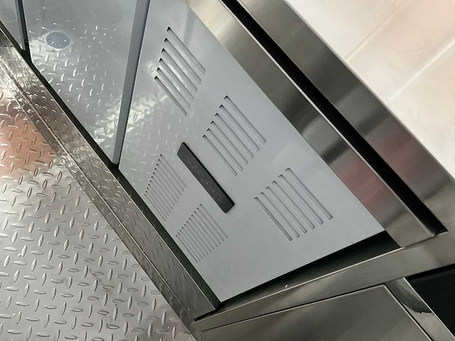 2025 food trailer rood 220cm - mtm 750kg - afbeelding 4 van  30