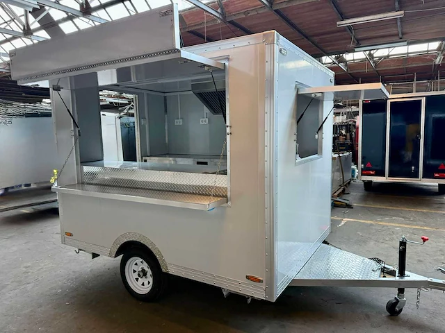 2025 foodtrailer zwart 280cm - mtm 750kg - afbeelding 1 van  13