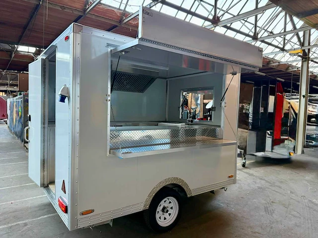 2025 foodtrailer zwart 280cm - mtm 750kg - afbeelding 2 van  13