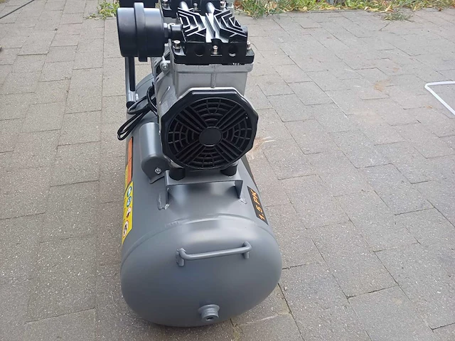 2025 kibani luchtcompressor (2x) - afbeelding 9 van  10