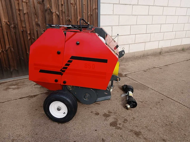 2025 mrbo850 balenpers voor minitractor - afbeelding 3 van  7