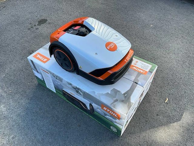 2025 stihl imow 4 robotmaaier - afbeelding 11 van  14