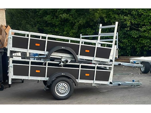 2025 syma aanhangwagen - afbeelding 1 van  4