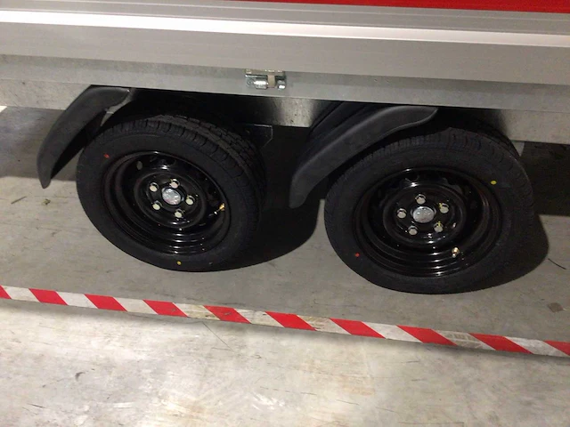 2025 vdm flatbed geremde autoaanhanger - afbeelding 17 van  22