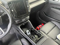 2025 volvo xc40 b3 plus dark - 44km - afbeelding 14 van  24
