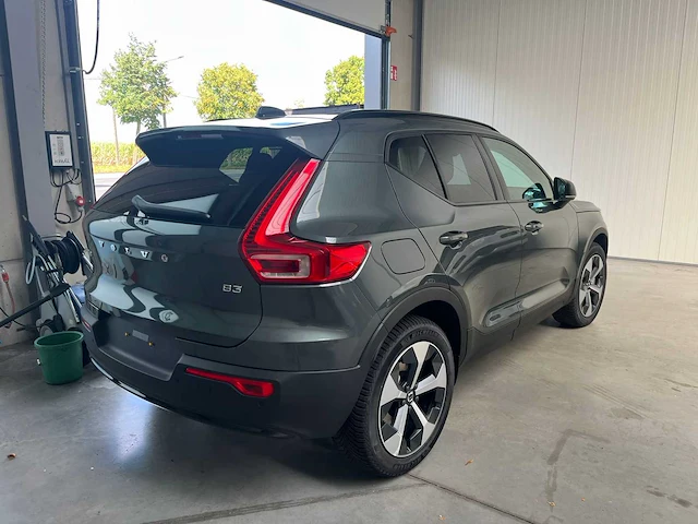 2025 volvo xc40 b3 plus dark - 44km - afbeelding 4 van  24