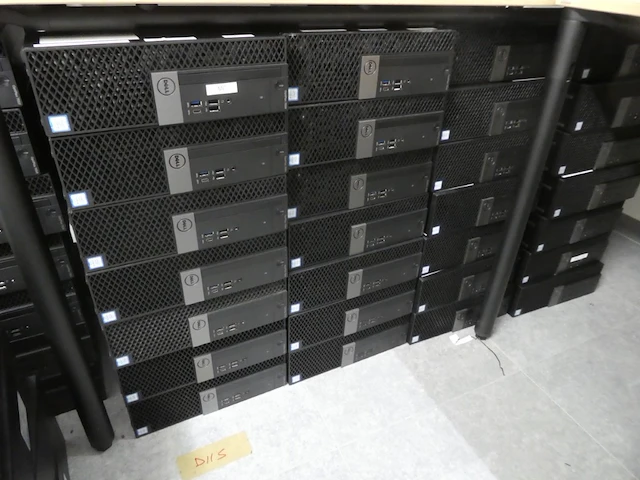 20x dell opttiplex 7050 (d11s) computer - afbeelding 1 van  4