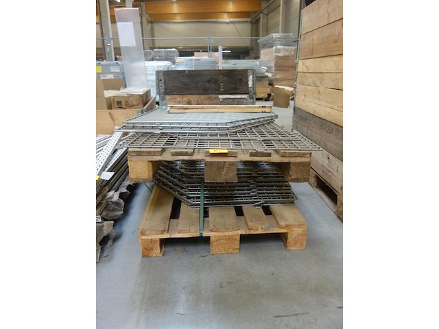 20x diverse metalen rooster - afbeelding 2 van  3