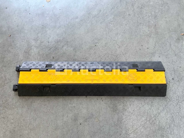 20x kabelbrug met klep en 2 kanalen 100x250x45mm - afbeelding 4 van  7