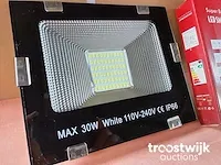 20x led floodlicht 30 watt - afbeelding 1 van  7