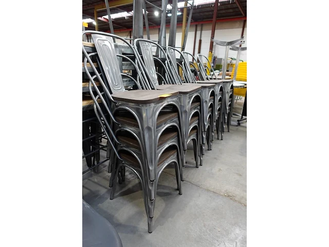 20x metalen stoel - afbeelding 1 van  3