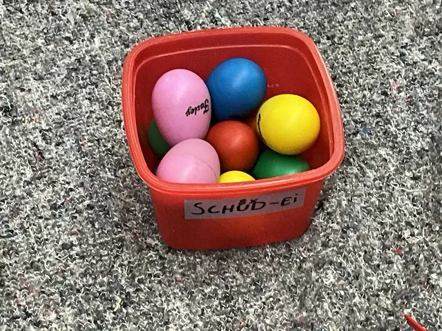 21 diverse percussie instrumenten - afbeelding 4 van  6