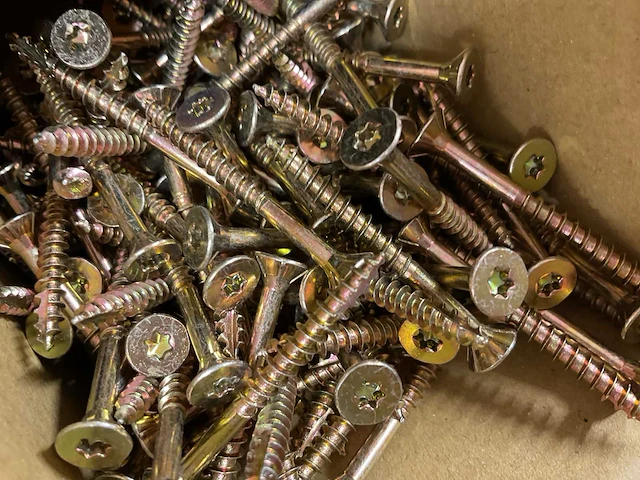 21 dozen spaanderplaatschroeven - afbeelding 6 van  6