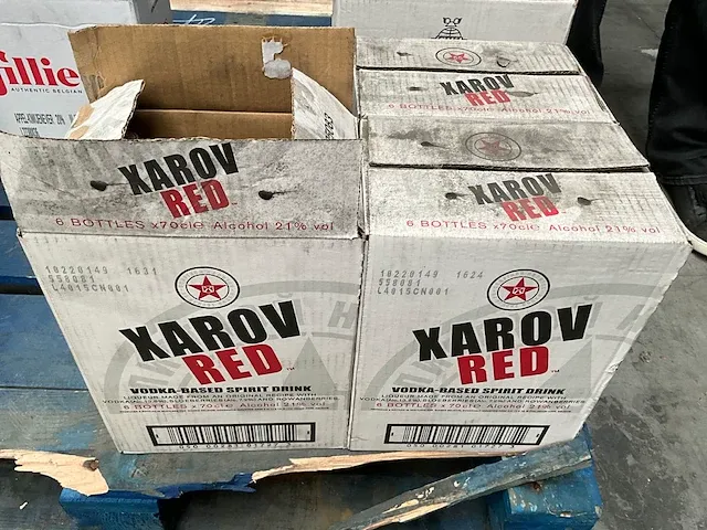 21 flessen vodka xarov red - afbeelding 3 van  6