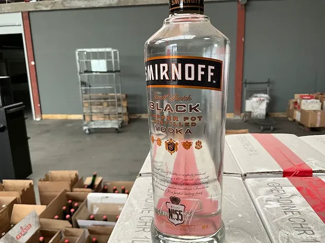 21 flessen vodka xarov red - afbeelding 5 van  6