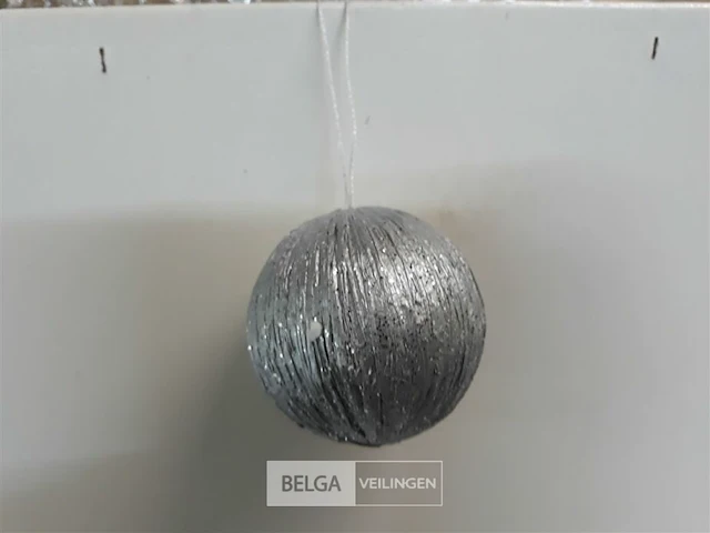 21 x kerstbal pvc zilver met glitters 6 cm - afbeelding 3 van  3